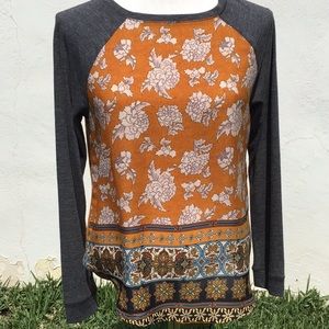 Floral top size M